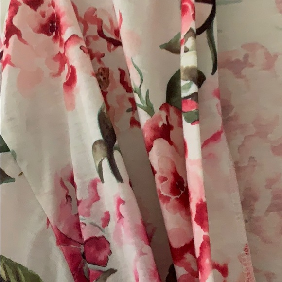 Floral Robe - Picture 4 of 6